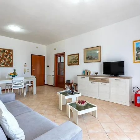 Apartamento Casa Fiordaliso- *